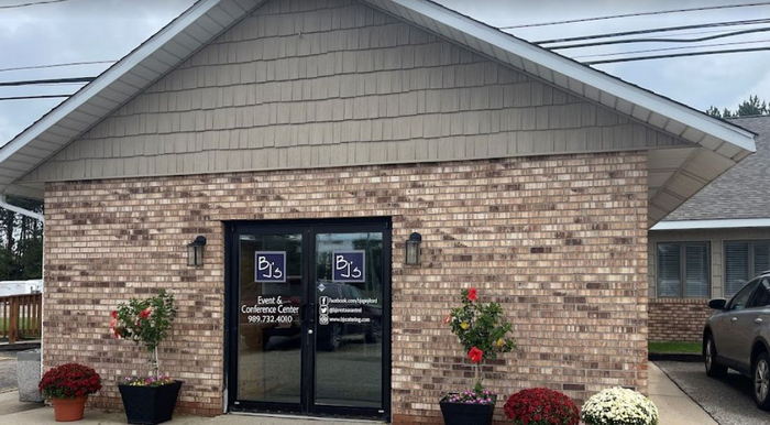 BJs Catering and Event Center (Vins Rustic Bar & Restaurant, BJs) - Web Listing (newer photo)